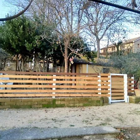 Casale Barbagianni 农家乐 *